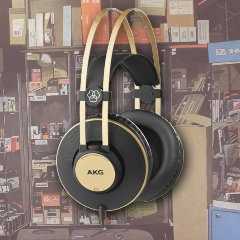 AKG K92